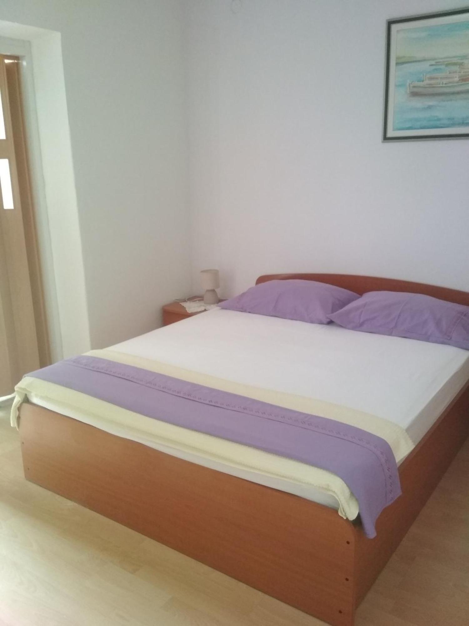 Apartmani Carevic Baska Voda Ngoại thất bức ảnh