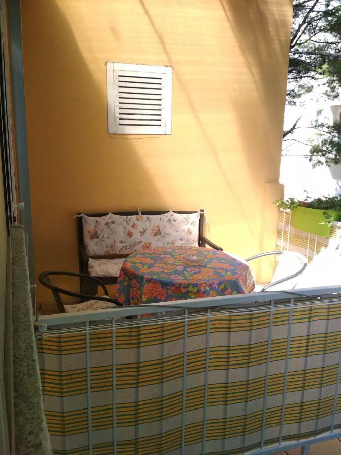 Apartmani Carevic Baska Voda Ngoại thất bức ảnh